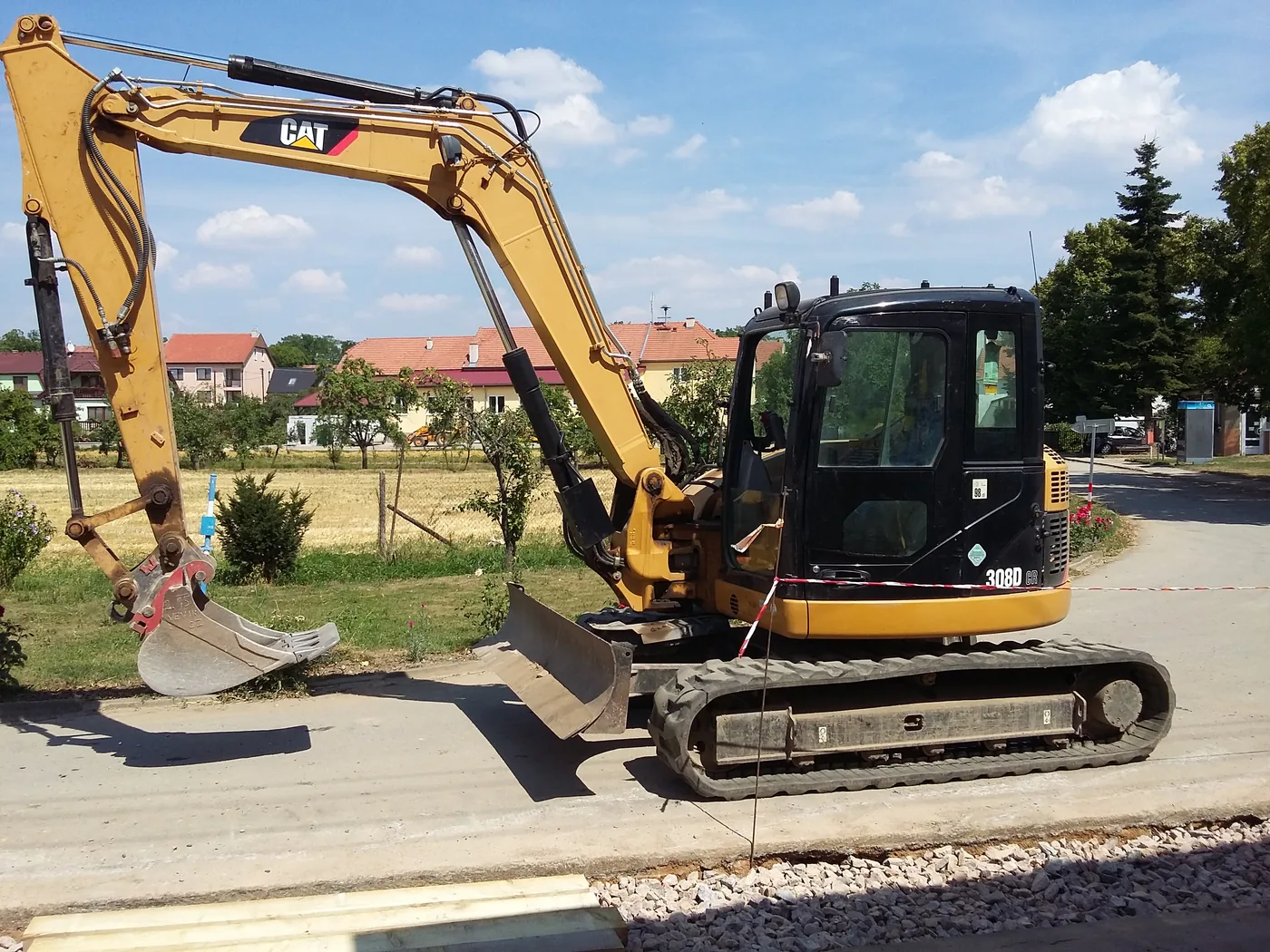 CAT 308D — vozový park HOLCNER – DOPRAVA