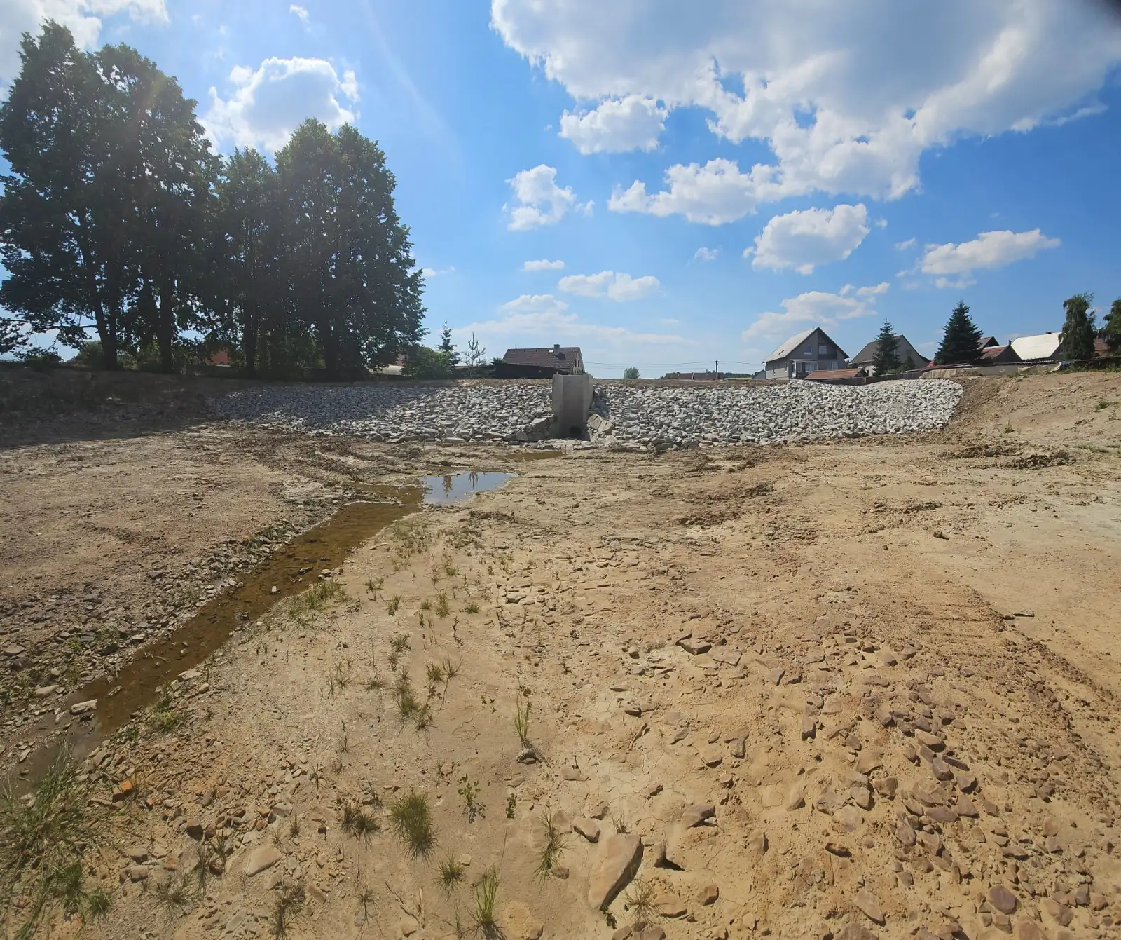 Hráz